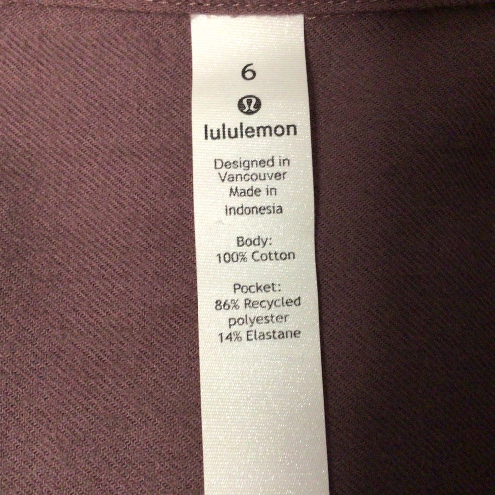 LULULEMON- Soft Flannel button down shirt in plum colour - SIZE 6 NWT - Picture 5 of 8